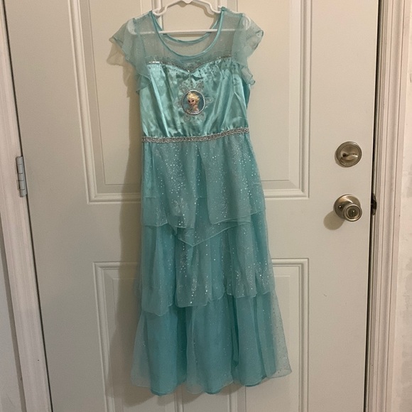 Princess Elsa Play Costume - Picture 1 of 8